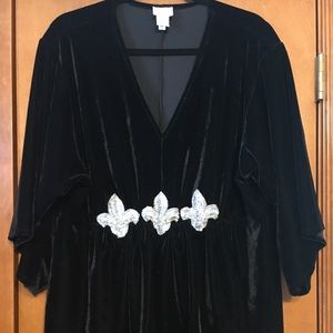 Black velvet blouse fleur de Lis sequin detail